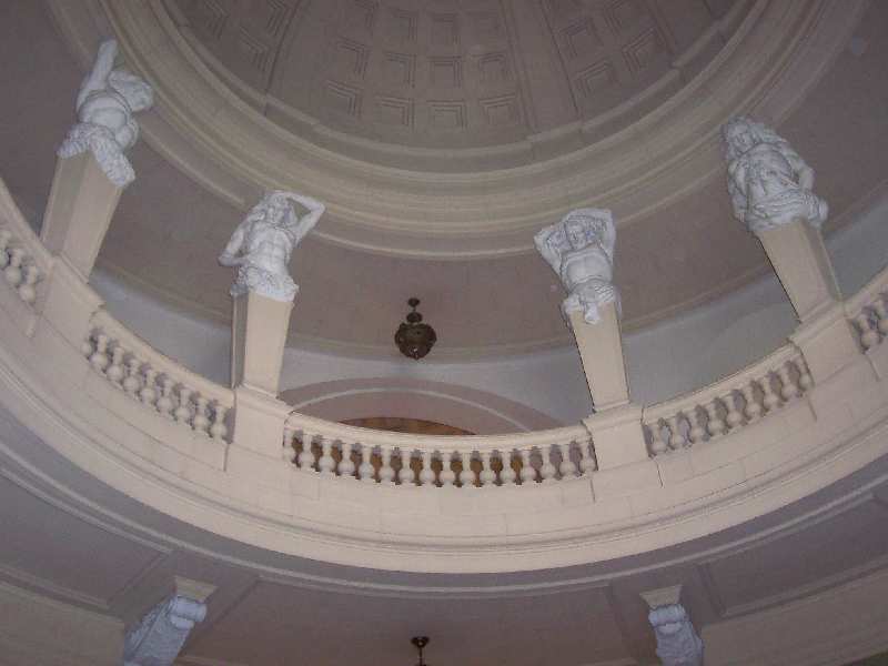 PASEO POR BUENOS AIRES RECORDANDO A EVITA