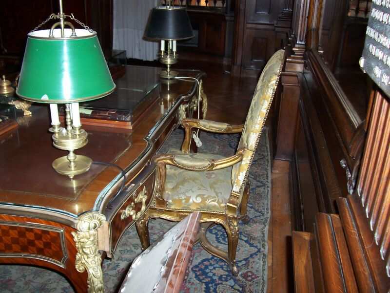 PASEO POR BUENOS AIRES RECORDANDO A EVITA