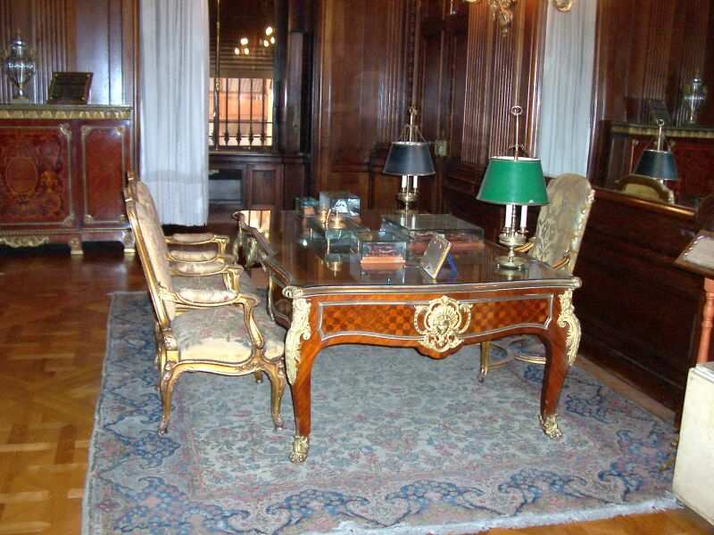 PASEO POR BUENOS AIRES RECORDANDO A EVITA