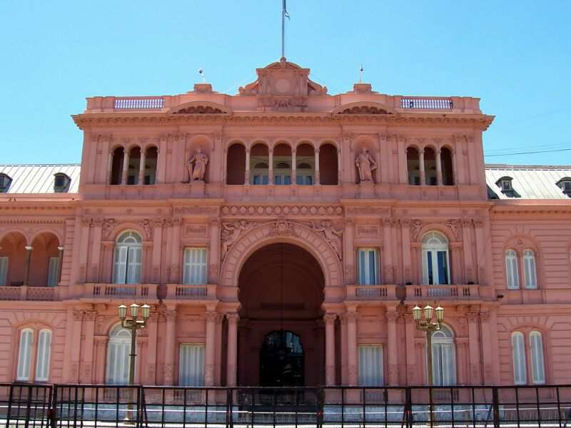 PASEO POR BUENOS AIRES RECORDANDO A EVITA