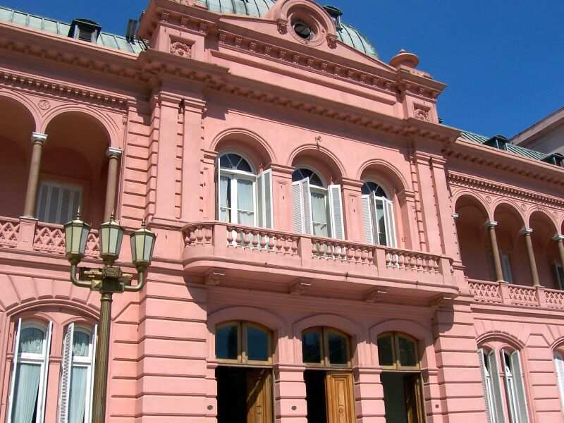 PASEO POR BUENOS AIRES RECORDANDO A EVITA