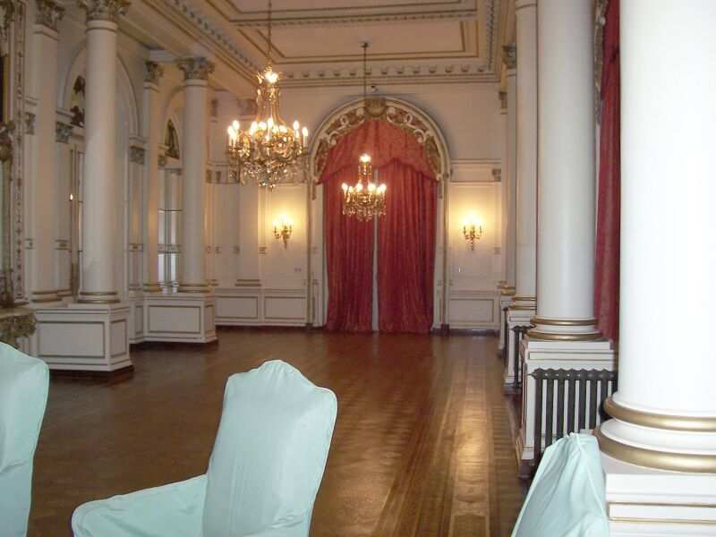 PASEO POR BUENOS AIRES RECORDANDO A EVITA