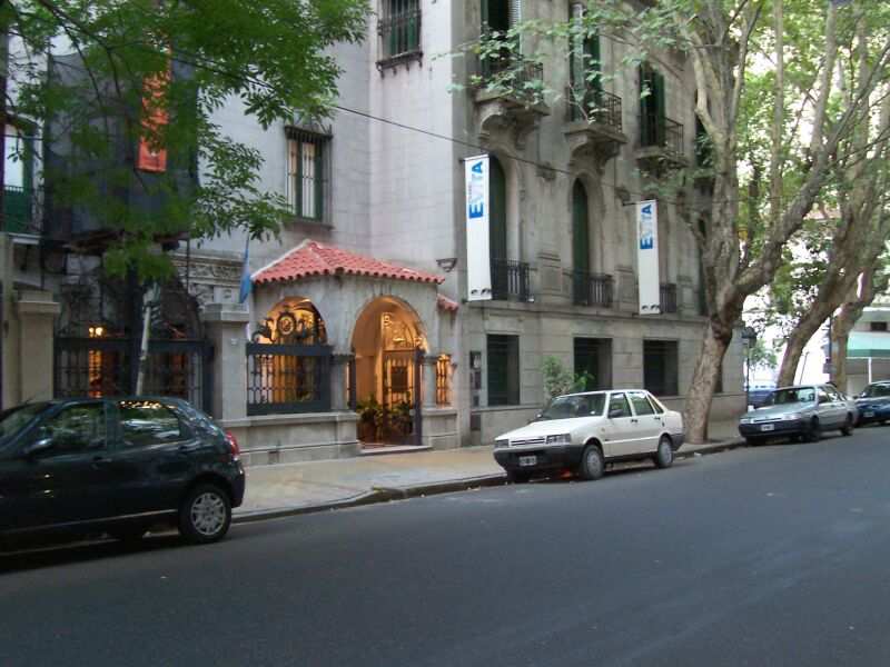PASEO POR BUENOS AIRES RECORDANDO A EVITA