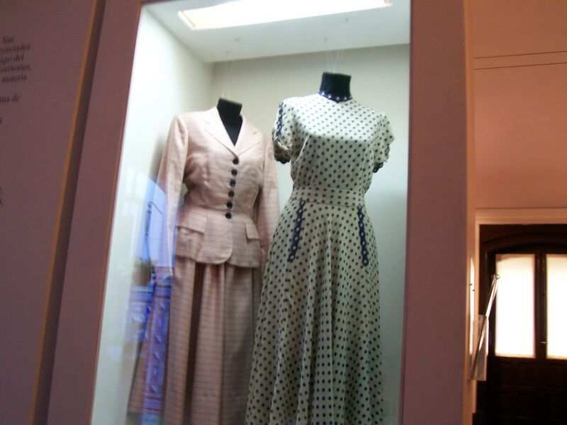 PASEO POR BUENOS AIRES RECORDANDO A EVITA