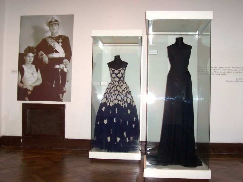 PASEO POR BUENOS AIRES RECORDANDO A EVITA