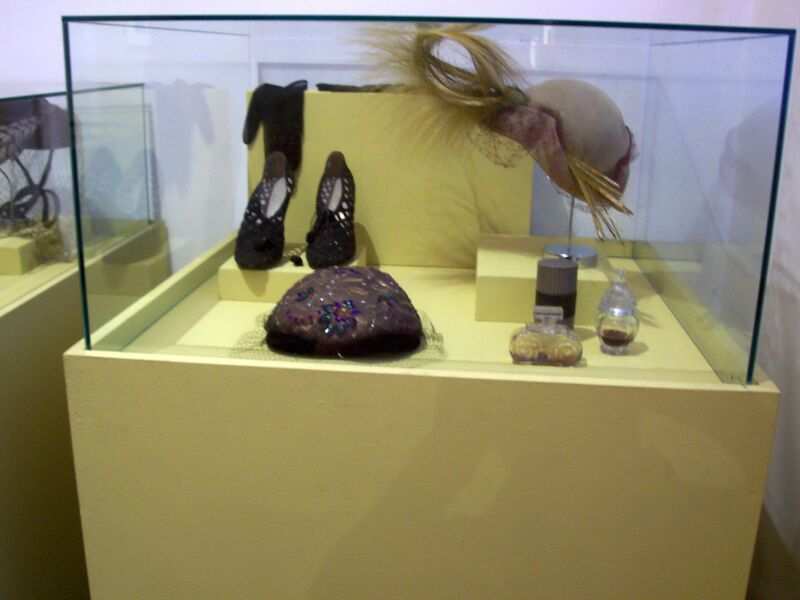 PASEO POR BUENOS AIRES RECORDANDO A EVITA