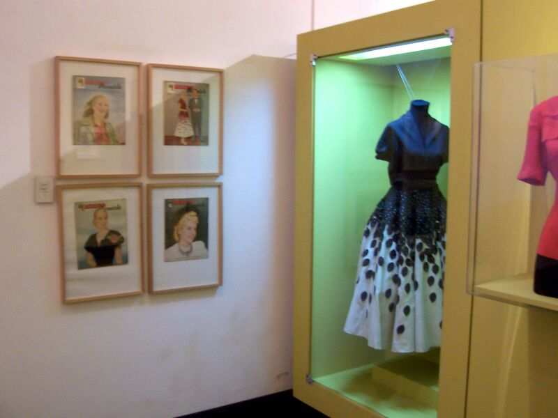 PASEO POR BUENOS AIRES RECORDANDO A EVITA