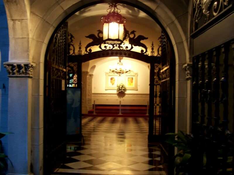 PASEO POR BUENOS AIRES RECORDANDO A EVITA