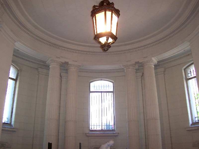 PASEO POR BUENOS AIRES RECORDANDO A EVITA