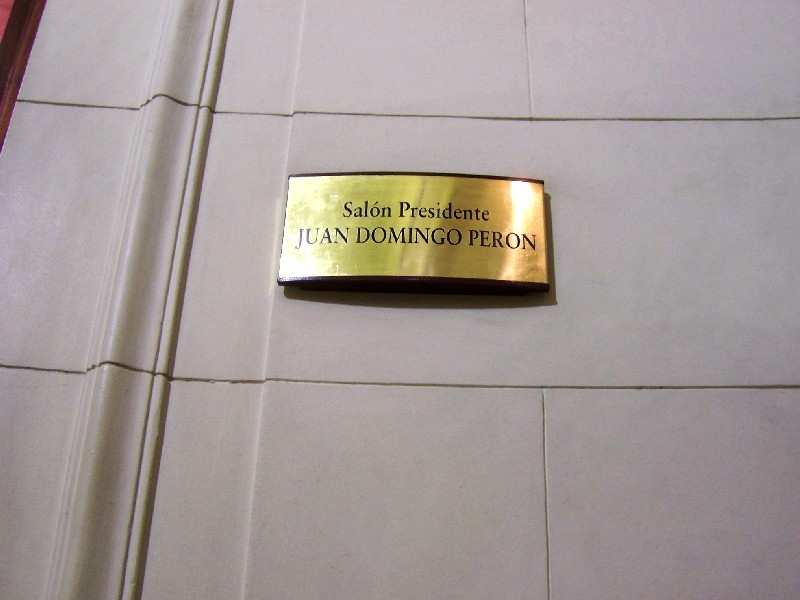 PASEO POR BUENOS AIRES RECORDANDO A EVITA