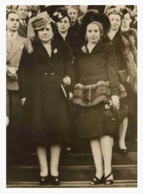EVITA Y SRA. QUIJANO