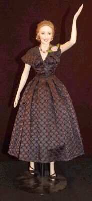FIGURA DE EVITA
