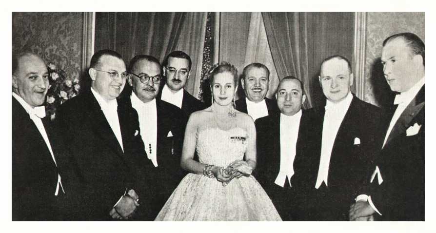 EVITA Y MINISTROS