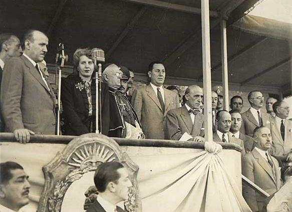 9 FOTOS DE EVITA Y PERON