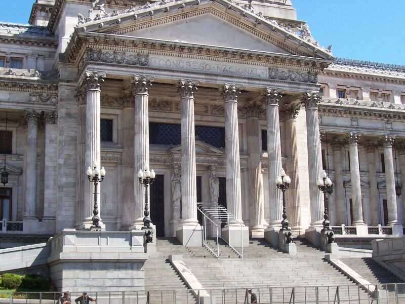 PASEO POR BUENOS AIRES RECORDANDO A EVITA