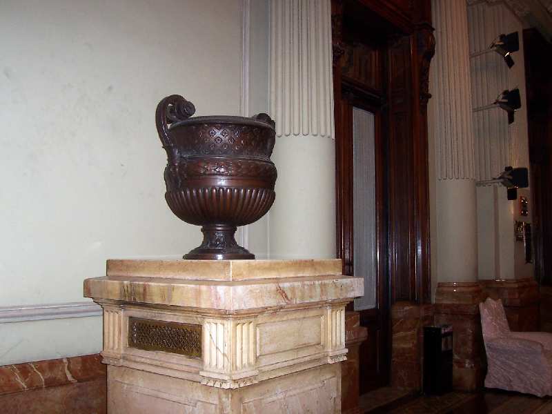 PASEO POR BUENOS AIRES RECORDANDO A EVITA