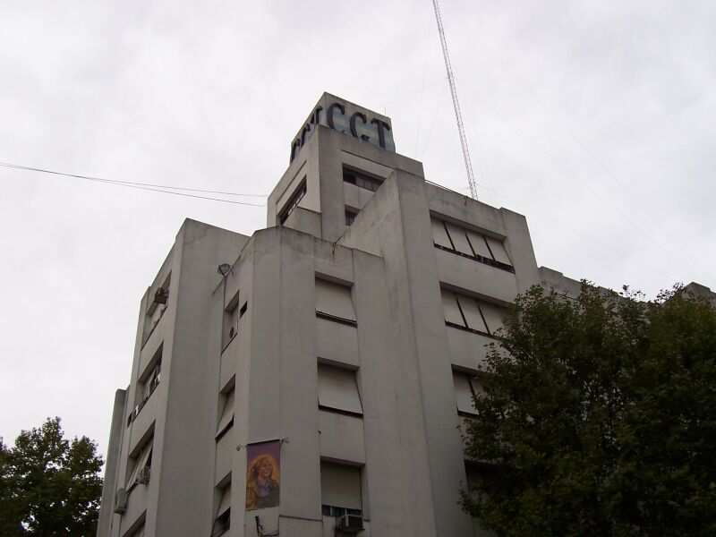 PASEO POR BUENOS AIRES RECORDANDO A EVITA