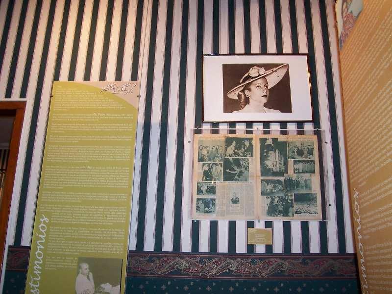 PASEO POR BUENOS AIRES RECORDANDO A EVITA