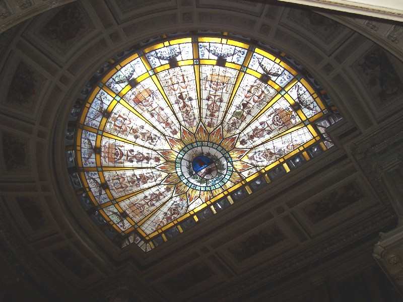 PASEO POR BUENOS AIRES RECORDANDO A EVITA