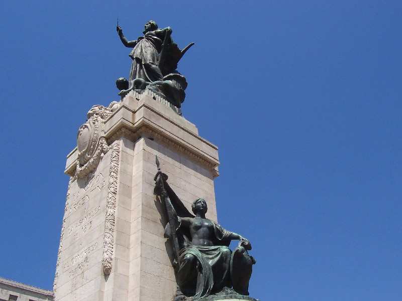 PASEO POR BUENOS AIRES RECORDANDO A EVITA