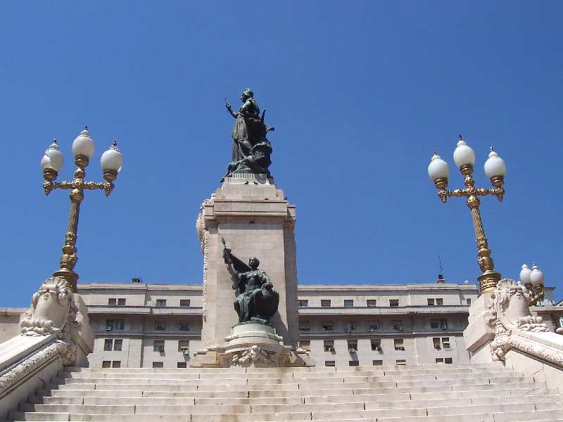 PASEO POR BUENOS AIRES RECORDANDO A EVITA