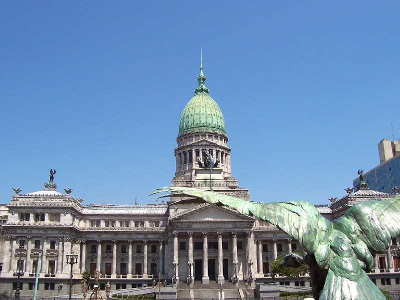 PASEO POR BUENOS AIRES RECORDANDO A EVITA
