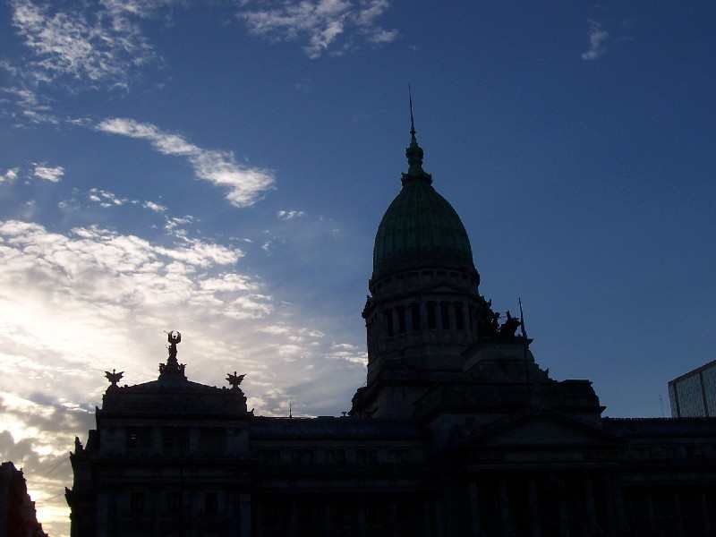 PASEO POR BUENOS AIRES RECORDANDO A EVITA