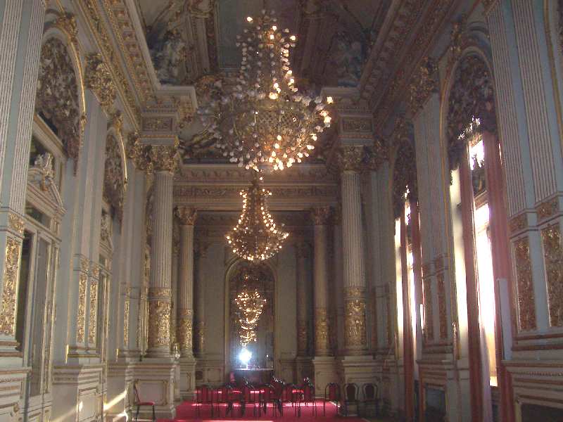 PASEO POR BUENOS AIRES RECORDANDO A EVITA