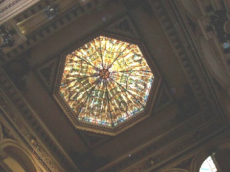 PASEO POR BUENOS AIRES RECORDANDO A EVITA