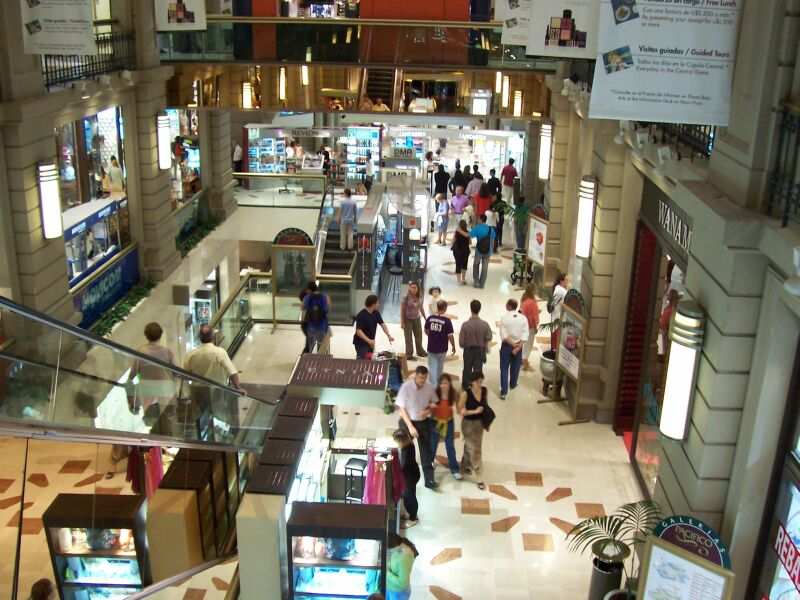 PASEO POR BUENOS AIRES RECORDANDO A EVITA