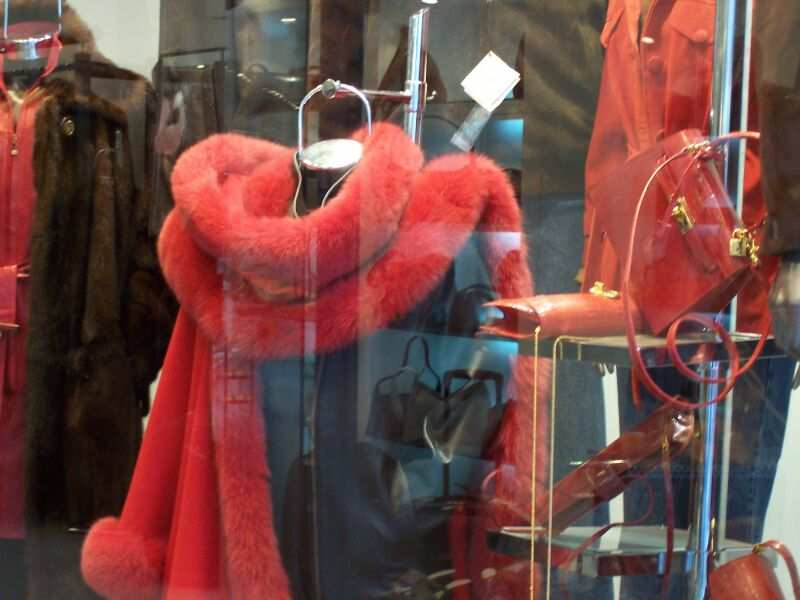 PASEO POR BUENOS AIRES RECORDANDO A EVITA