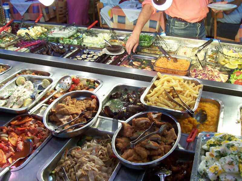 PASEO POR BUENOS AIRES RECORDANDO A EVITA