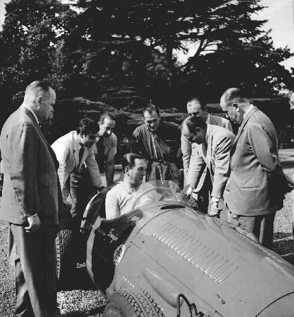 FOTOGRAFIA DEL PROFESOR PINELIDES ARISTOBULO FUSCO