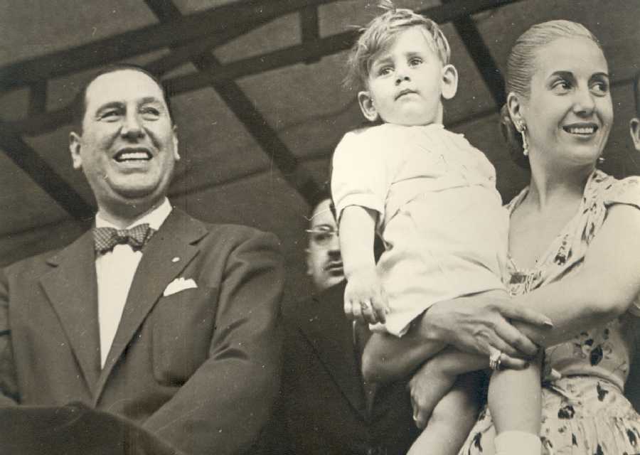 FOTOGRAFIA DEL PROFESOR PINELIDES ARISTOBULO FUSCO