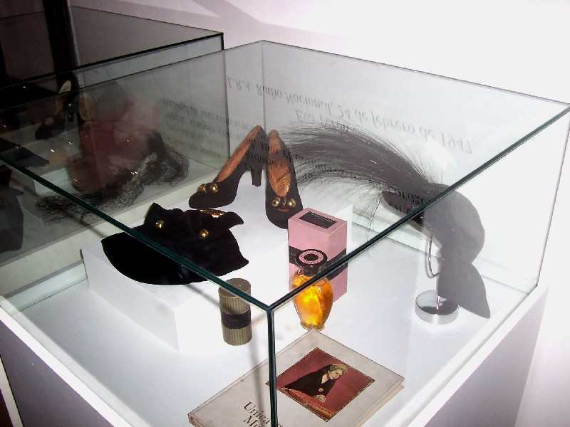 PASEO POR BUENOS AIRES RECORDANDO A EVITA