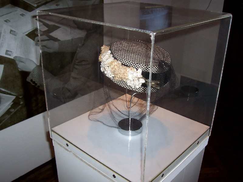 PASEO POR BUENOS AIRES RECORDANDO A EVITA