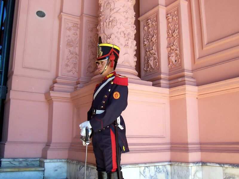 PASEO POR BUENOS AIRES RECORDANDO A EVITA