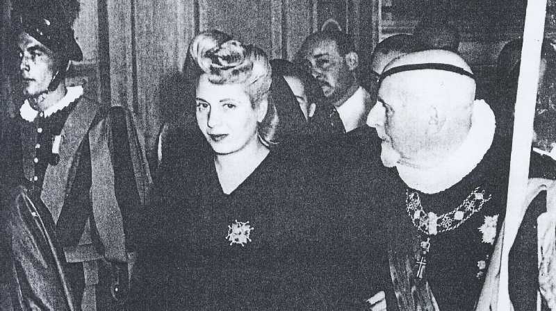 EVA PERON EN EL VATICANO